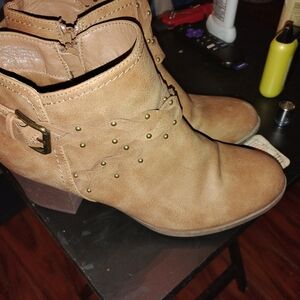 Women's Tan Ankle Boots